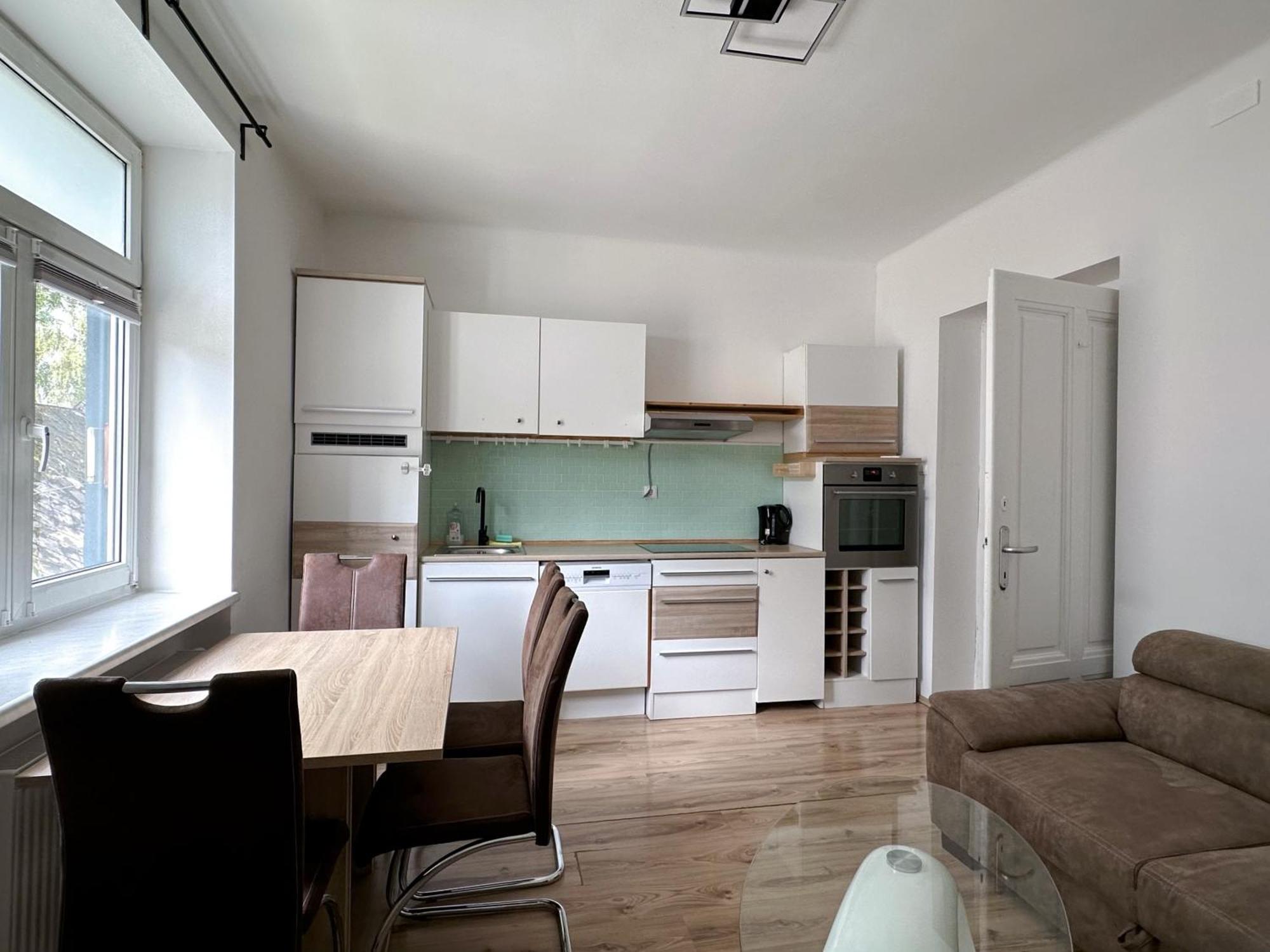Up Resistances G Apartment Baden Exterior photo